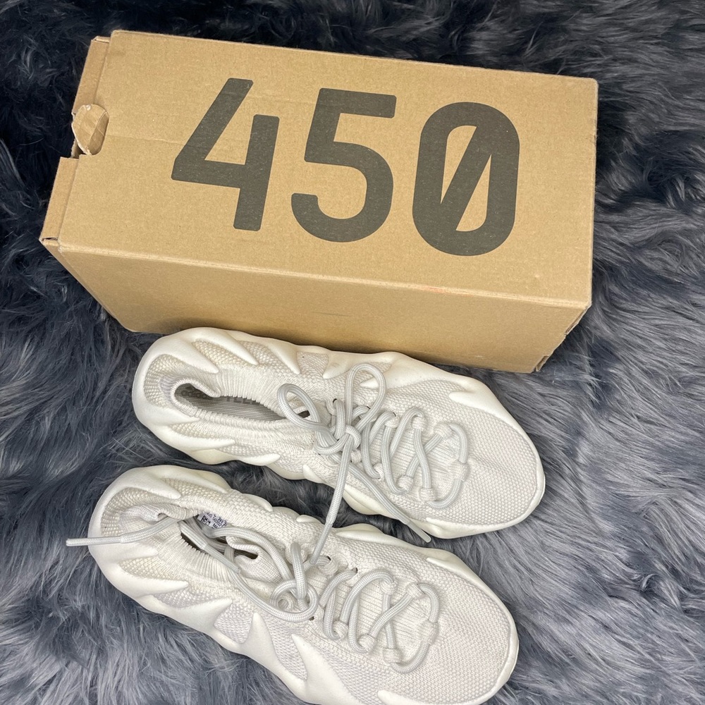 Yeezy 450 cloud white worn twice!